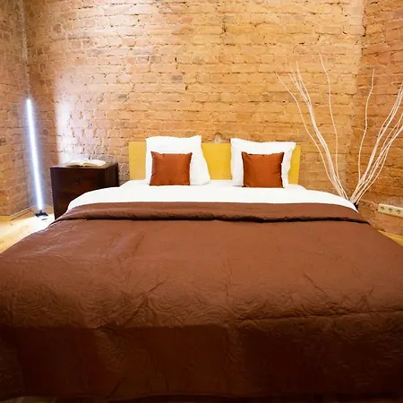 Spacious Stylish In Center Apartamento *
